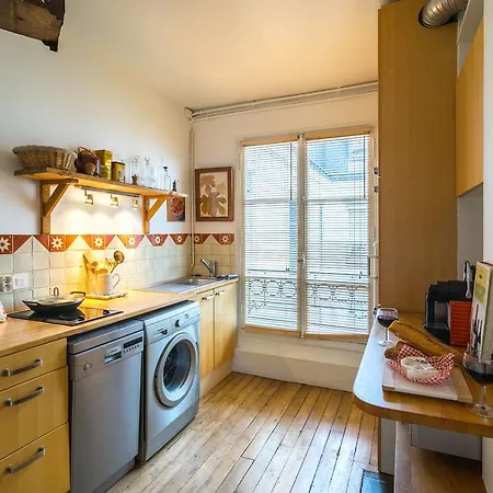 Tournelles Cosy Daire Paris